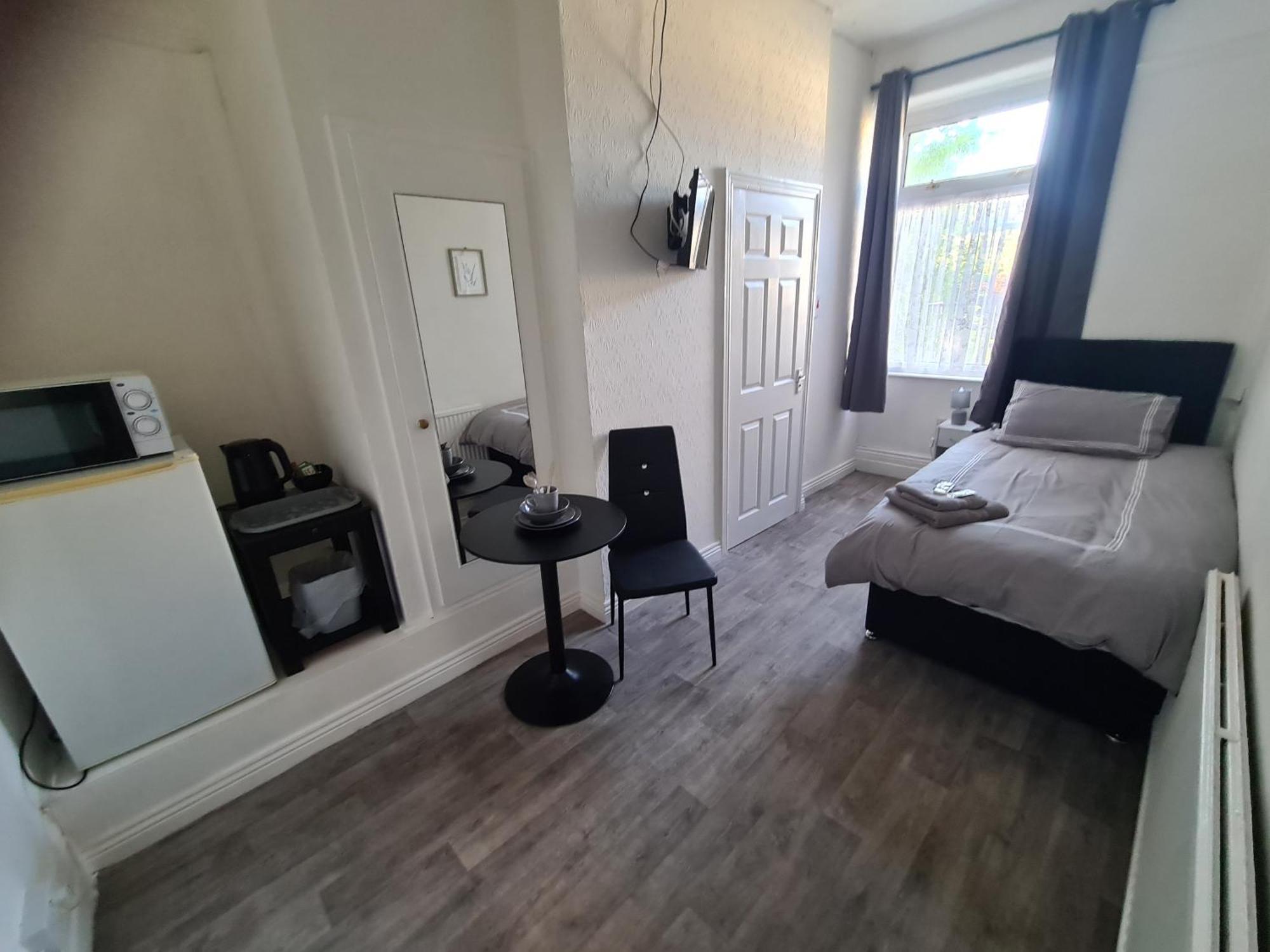 Tredegar Arms Budget Guesthouse For Walkers/Cyclists/Contractors/Traveler Merthyr Tydfil Εξωτερικό φωτογραφία