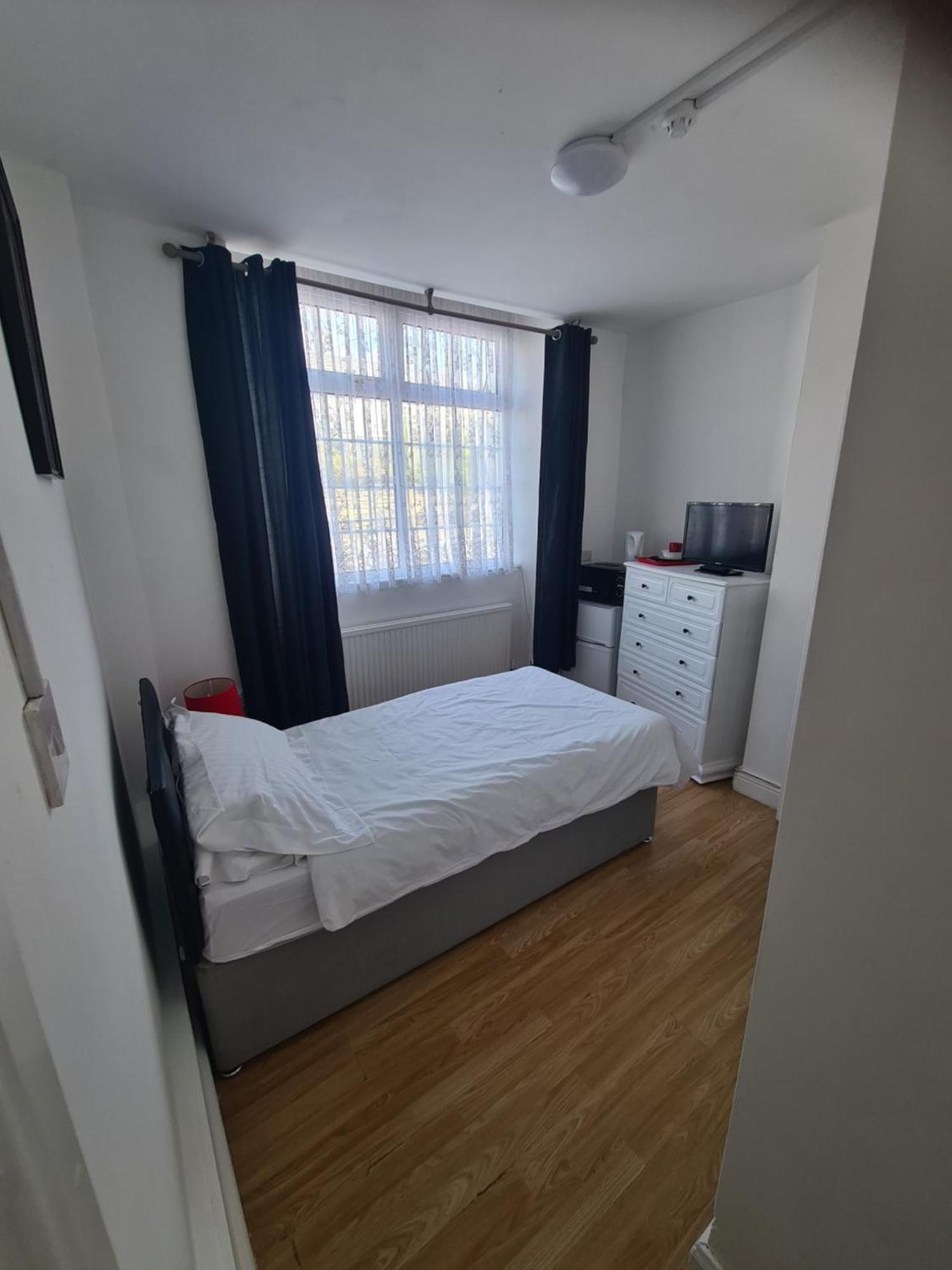 Tredegar Arms Budget Guesthouse For Walkers/Cyclists/Contractors/Traveler Merthyr Tydfil Εξωτερικό φωτογραφία